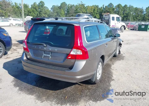 2010 Volvo V70 3.2/3.2 R-Design z USA, uszkodzony, nr VIN YV1982BW4A1127188